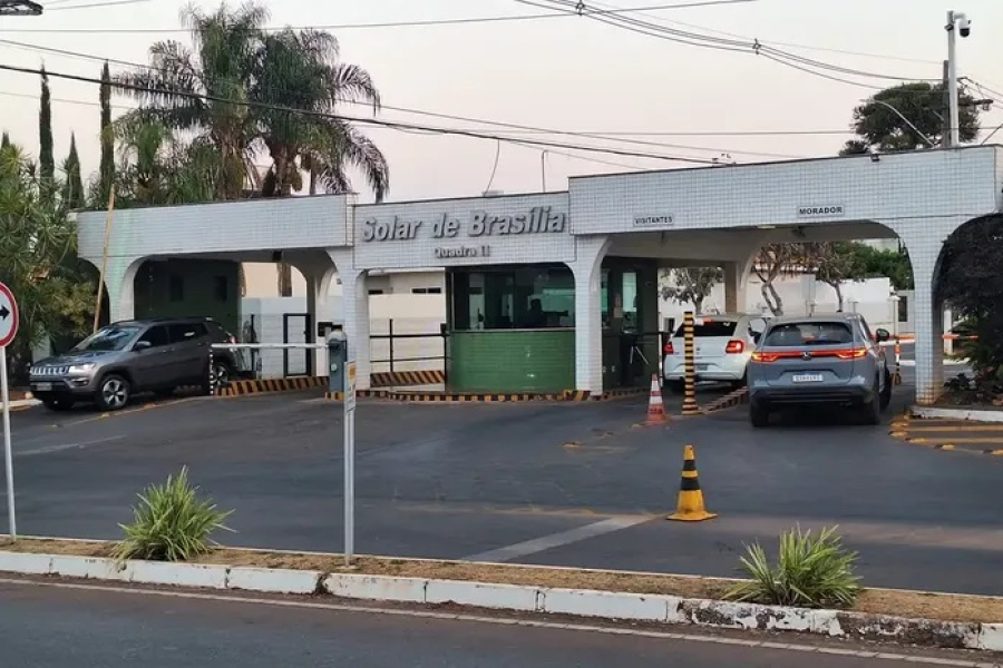 Moraes autoriza Bolsonaro a sair da prisão domiciliar para atendimento odontológico
