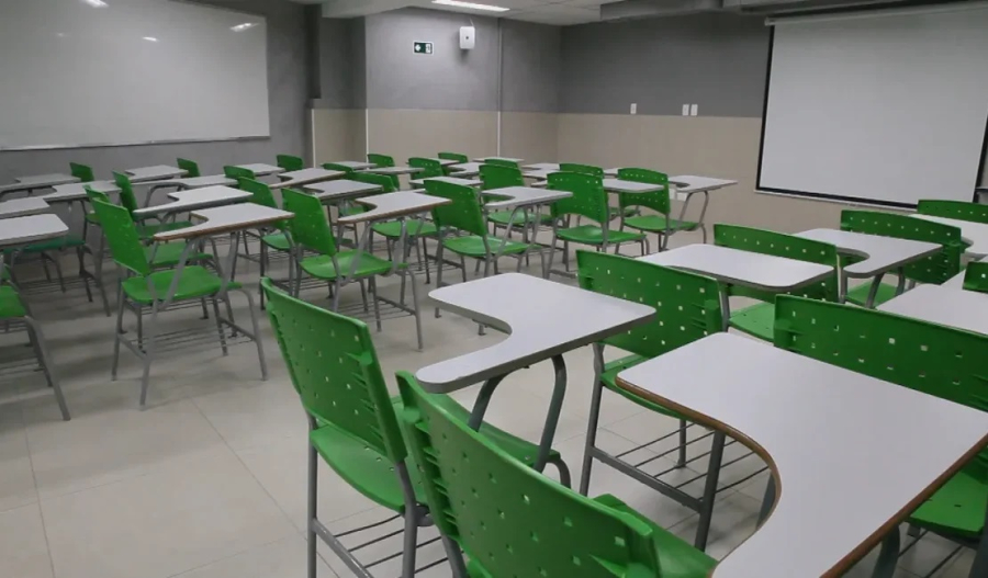 Estudantes de Fisioterapia denunciam atraso em estágios e cobram solução de faculdade em Arapiraca