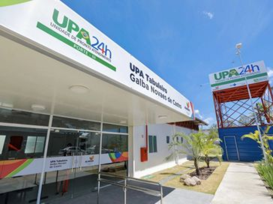  Homem é baleado com até 10 tiros em frente a UPA e morre durante atendimento em Maceió