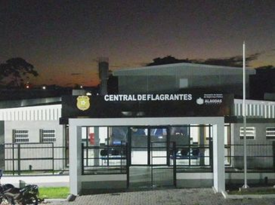 Entregador é baleado durante festa no Benedito Bentes