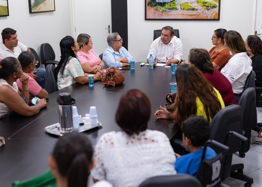Prefeito Luciano garante apoio a mães atípicas e anuncia ampliação de políticas públicas para pessoas neurodivergentes 