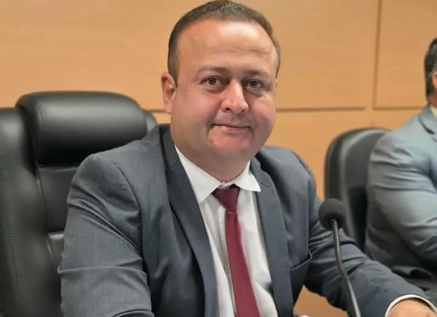 Presidente da Câmara, Léo Saturnino, celebra aprovação do Prefis 2026
