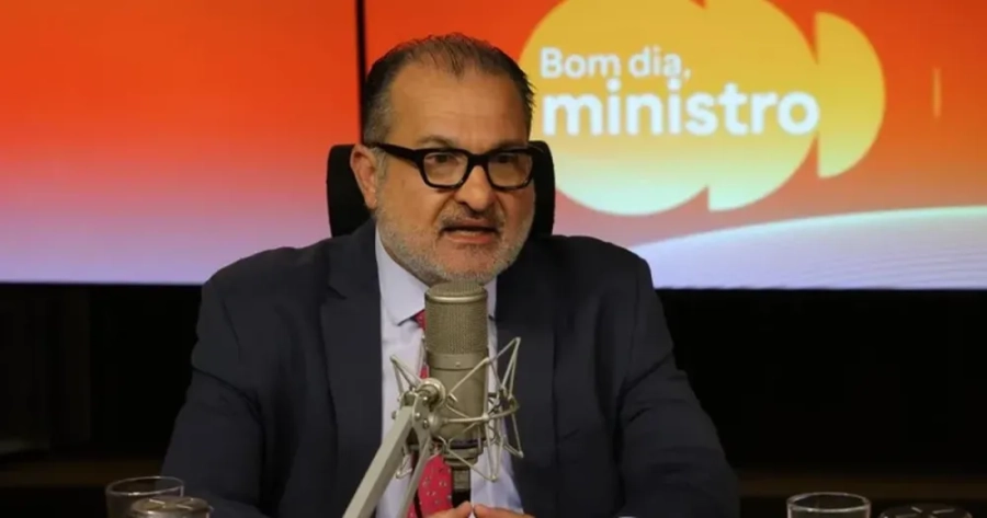 Ministro condena enxurrada de processos de JHC contra imprensa e alerta para ataque à democracia em Alagoas