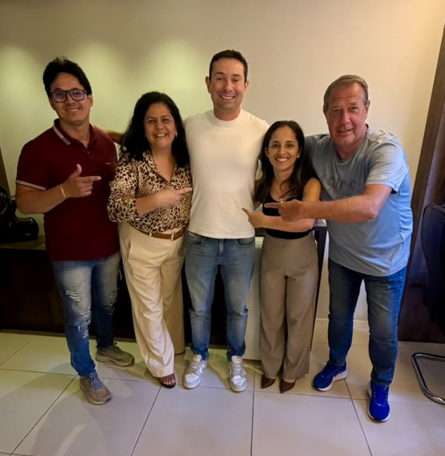 Lucas Barbosa assume compromisso com famílias atípicas durante encontro em Arapiraca