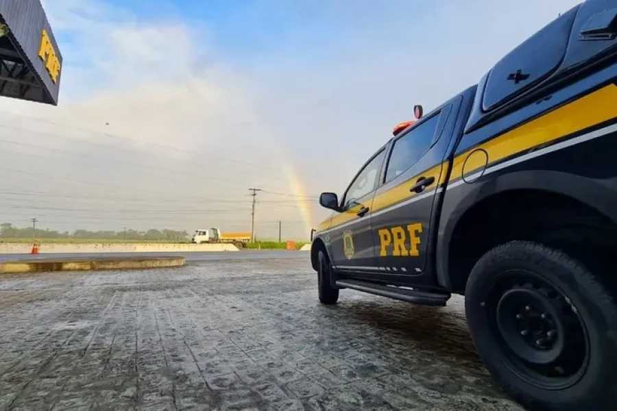 Motorista é preso pela PRF após ser flagrado dirigindo embriagado em Tanque d’Arca