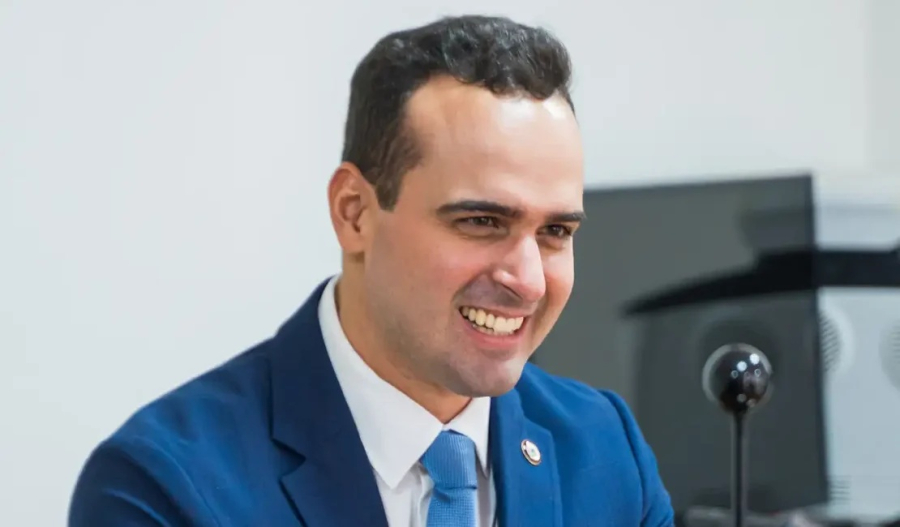 Eduardo Riedel é reeleito governador de Mato Grosso do Sul no primeiro turno com 67,36% dos votos válidos