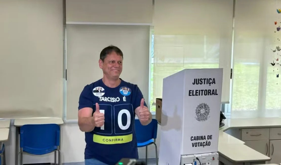 Tarcísio de Freitas é reeleito governador de São Paulo no primeiro turno com 62,85% dos votos válidos