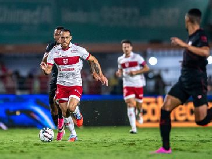CRB vence Atlético-GO no Rei Pelé e fica a um ponto do G-6