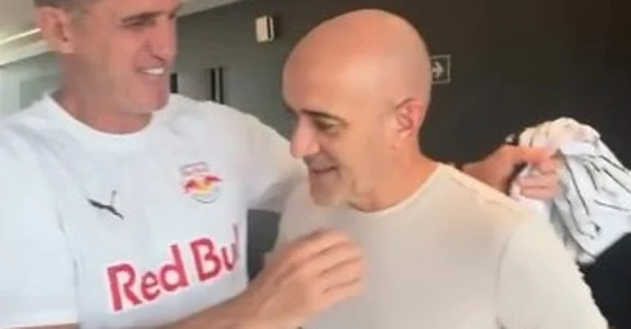 Técnico do ASA, Itamar Schülle visita CT do Red Bull Bragantino e troca experiências com Vagner Mancini