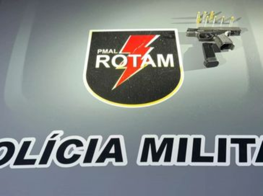 Homem é preso com pistola 9 mm após perseguição policial e tumulto em Maceió