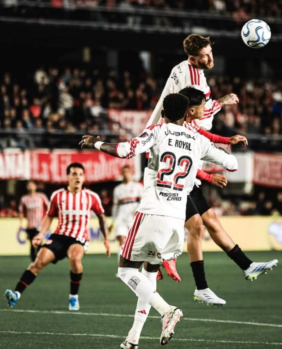 Atlético-MG dispara, Vasco e Palmeiras abrem vantagem, e Flamengo deixa decisão para o Maracanã