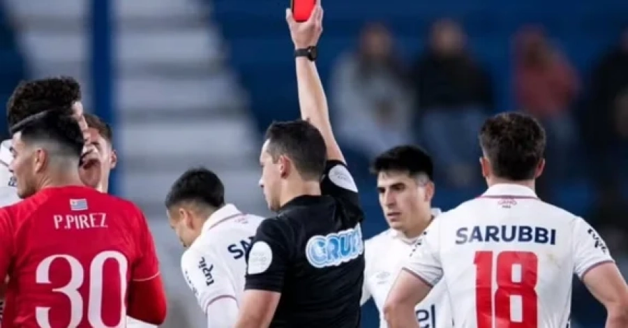 Futebol uruguaio estreia cartão eletrônico que substitui cartões amarelo e vermelho