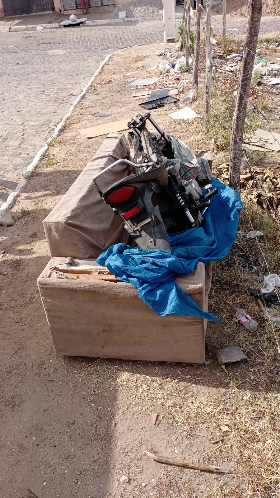 Polícia recupera motocicleta roubada no bairro Manoel Teles, em Arapiraca