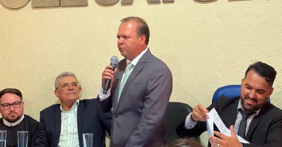 MP cobra explicações do prefeito de Igaci sobre redução de 77% na frota para o 2º turno
