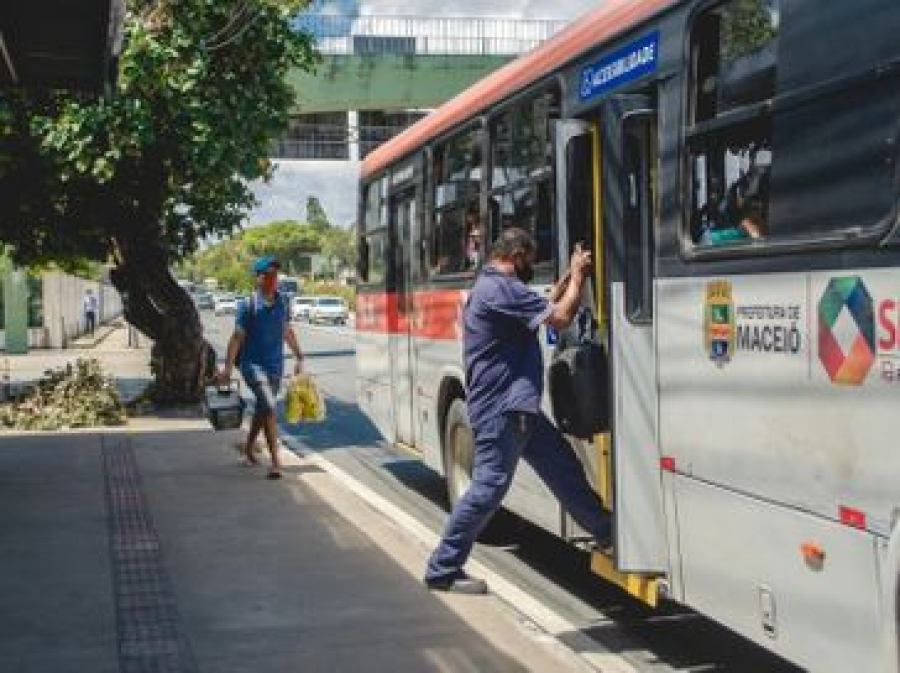 Maceió reforça transporte público com 50 ônibus para o domingo de votação