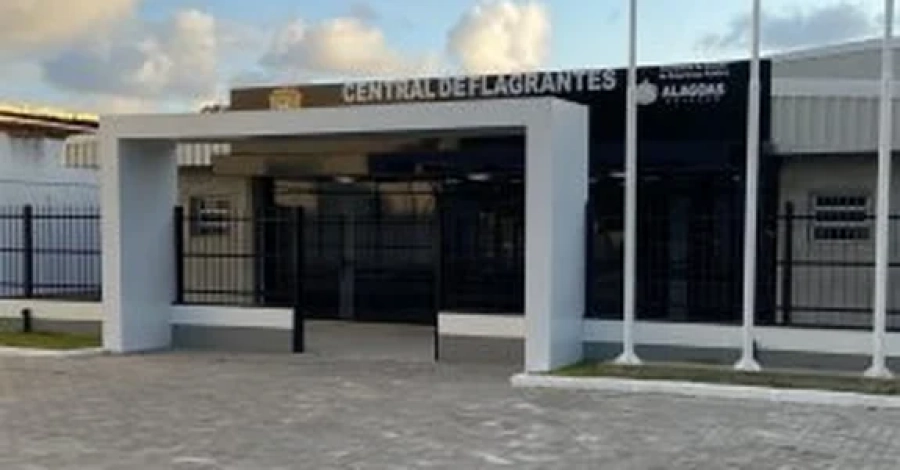 Suspeito de abuso contra crianças é preso após denúncia no Pontal da Barra, em Maceió