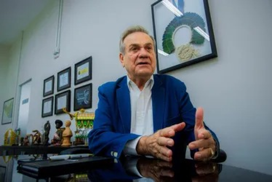 Governo ou Senado: Lessa aguarda Paulo Dantas para decidir futuro político