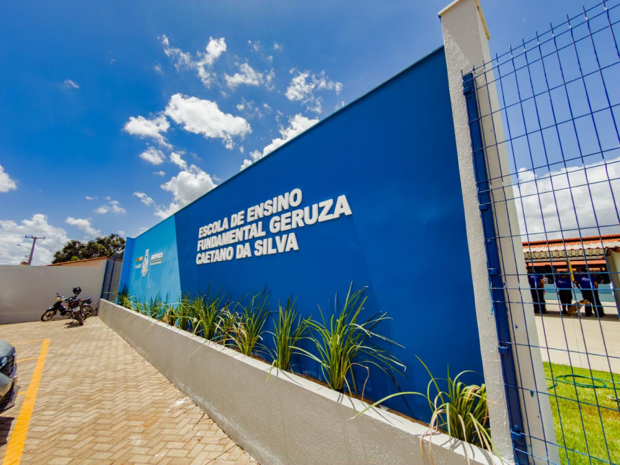 Vídeos- Prefeito Luciano Barbosa inaugura escola no povoado Capim para mais de 750 alunos