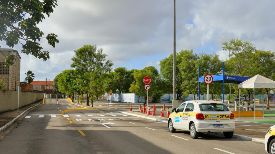 Provas práticas: Detran-AL elimina baliza, meia-embreagem e anuncia liberação de carros