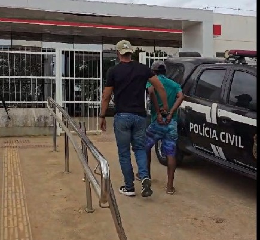 Polícia Civil prende homem por incêndio em residência e furto contra a própria mãe em Coité do Nóia