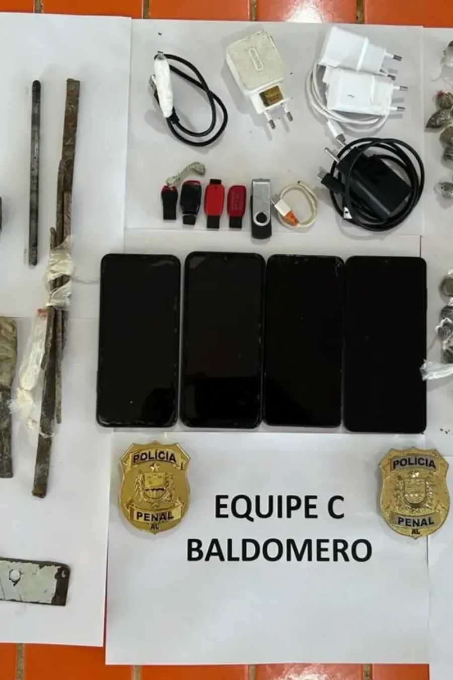 Policiais penais apreendem celulares e drogas no Baldomero Cavalcanti