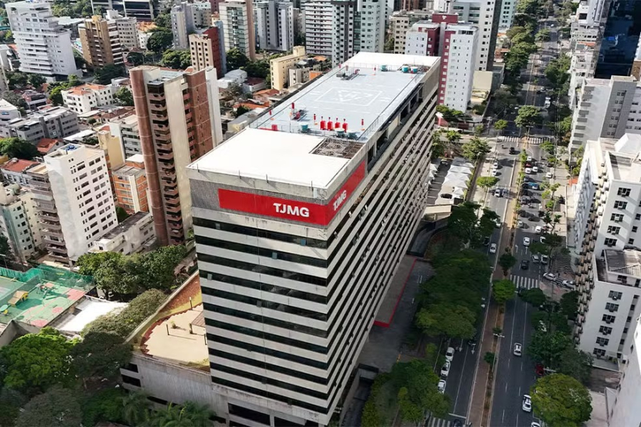 Desembargador que absolveu homem de 35 anos por estupro de menina de 12 volta atrás e condena réu