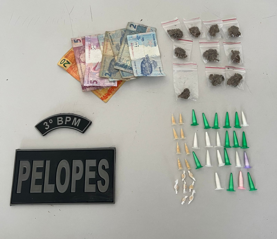 Suspeito por tráfico de drogas é preso pela PM no bairro Canafístula, em Arapiraca