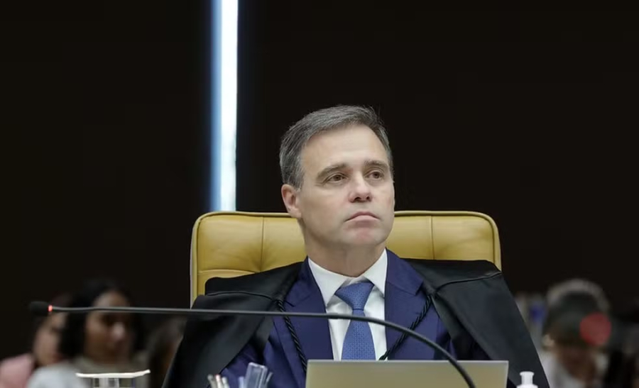 Mendonça autorizou quebra de sigilos de 'Lulinha' antes da CPMI do INSS
