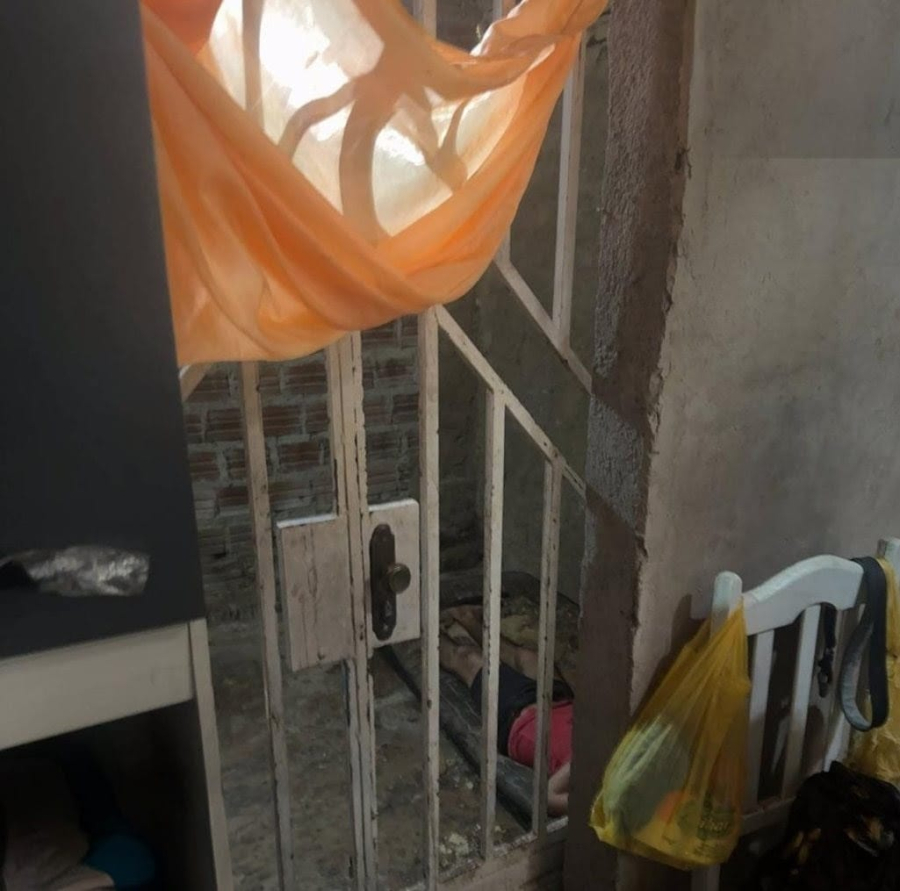 PC prende acusado de manter filho portador de deficiência mental em cárcere privado e situação de abandono 