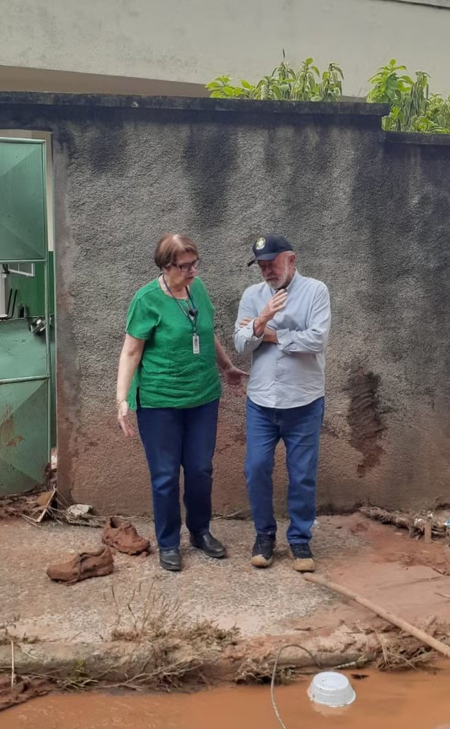 Lula visita áreas afetadas pelas chuvas em Minas Gerais 