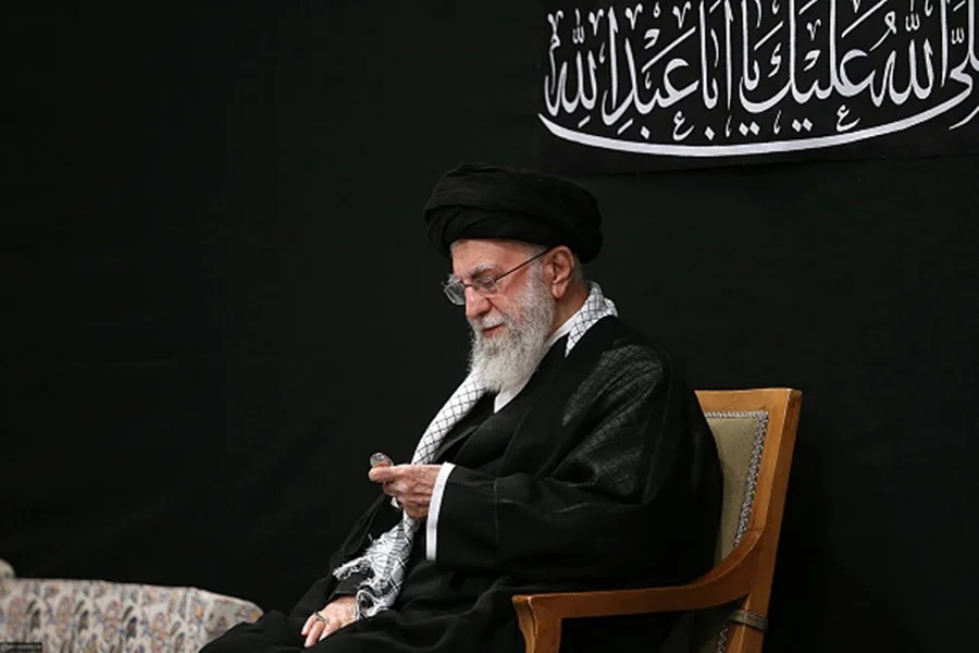 Quem era Ali Khamenei, líder supremo do Irã morto neste sábado (28/2)