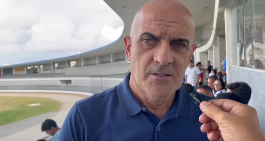 CSA anuncia desligamento do técnico Itamar Schülle