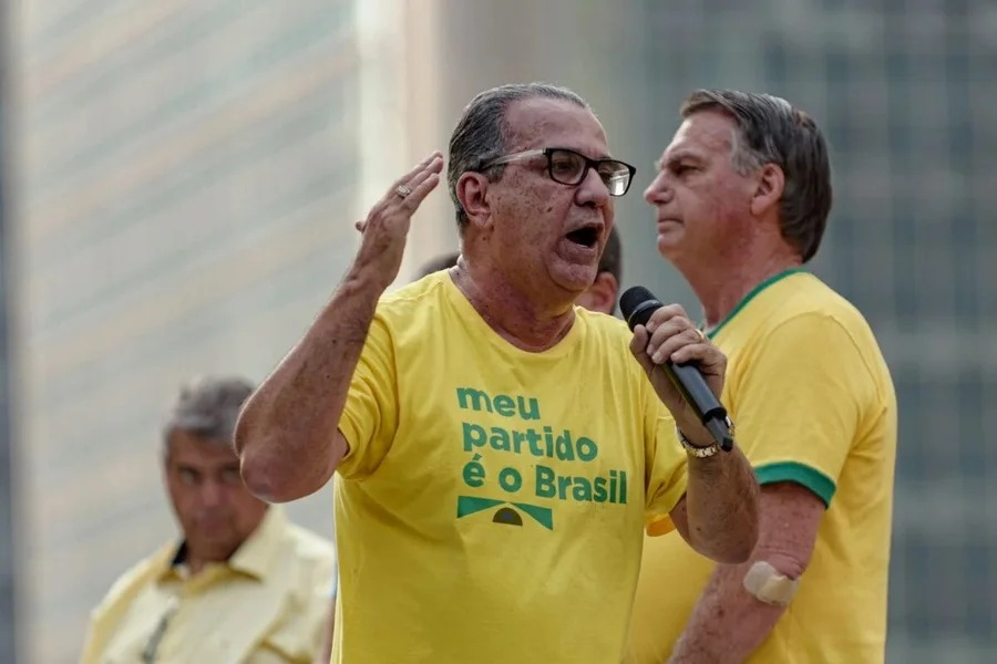 Malafaia se manifesta sobre carta de Bolsonaro defendendo Michelle