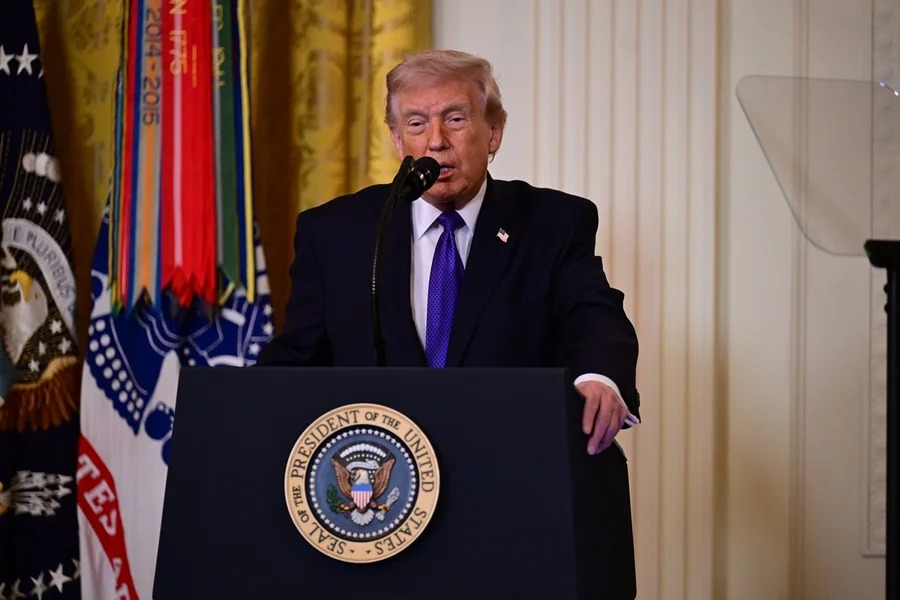 Irã teria arma nuclear em 2 semanas, se não fosse atacado, diz Trump