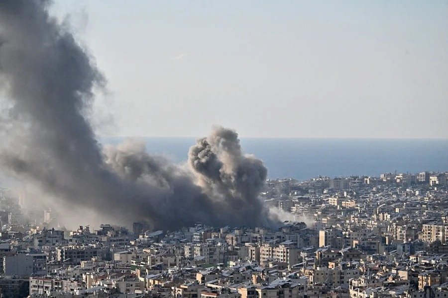 Guerra no Líbano deixa quase 300 mortos e mais de 450 mil deslocados