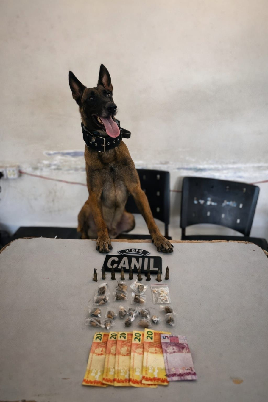 Jovem de 19 anos é preso com cocaína, maconha e crack 