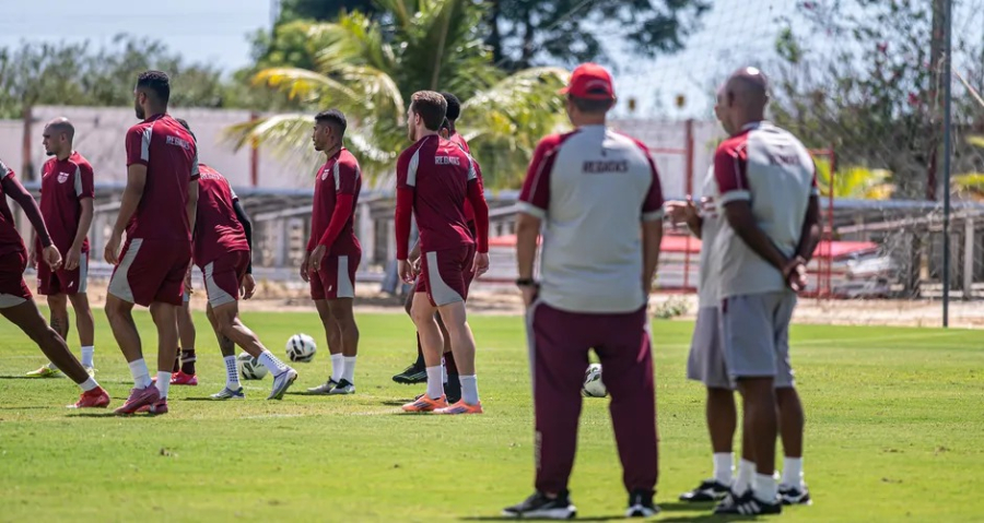 CRB se reapresenta e treina para ao jogo da Copa do Brasil, contra o Sousa (PB)