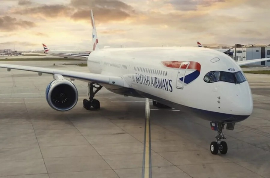 Piloto de avião é preso após filmar sexo com ao menos 16 mulheres