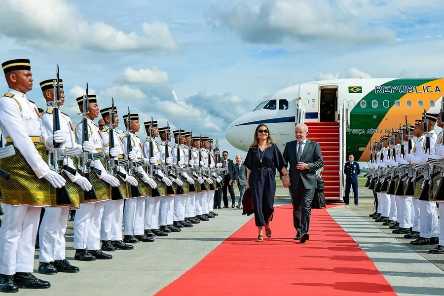 Viagens de Lula e comitiva custaram R$ 20 milhões em hospedagens em 2025