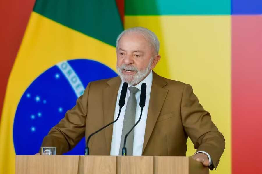 Lula reforça pedido a governadores por redução no ICMS sobre combustíveis