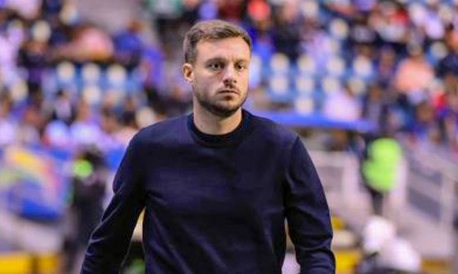 Após vitória no Brasileiro, Botafogo demite treinador: 