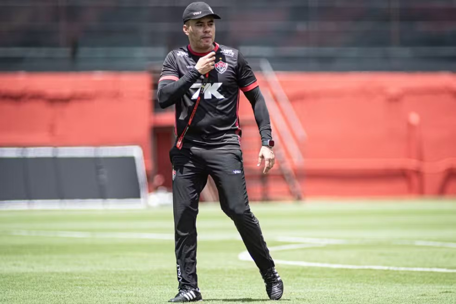 Vitória: Jair Ventura prometeu escalar força máxima contra o CRB