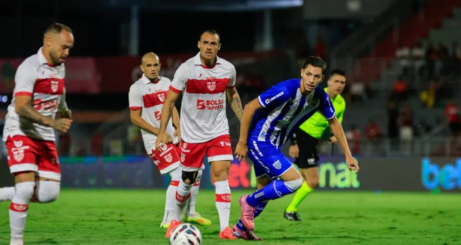 Série B: CRB sofre gol no fim e perde para o Avaí por 1 a 0 