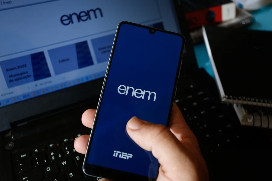 Enem 2026: prazo para pedir isenção de taxa é prorrogado. Confira