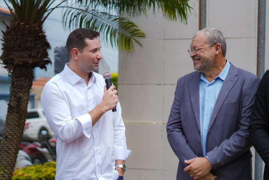 Lucas Barbosa participa das comemorações pelos 72 anos de Feira Grande e reforça compromisso com o desenvolvimento do município