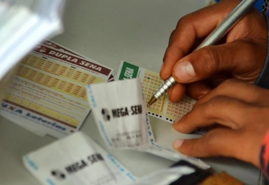 Mega-Sena acumula e prêmio vai a R$ 115 milhões; veja números sorteados