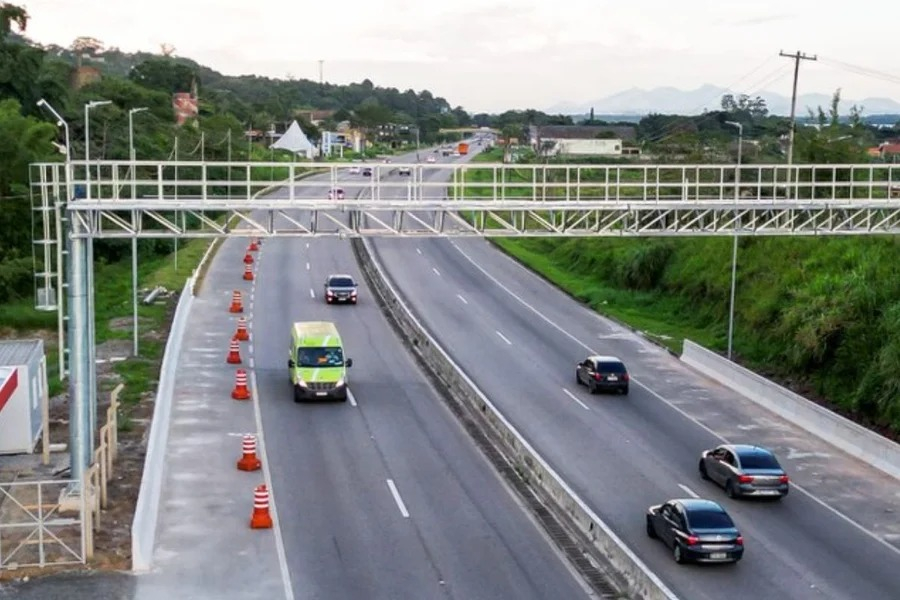 Ministro suspenderá multas por pedágio eletrônico. Veja beneficiados