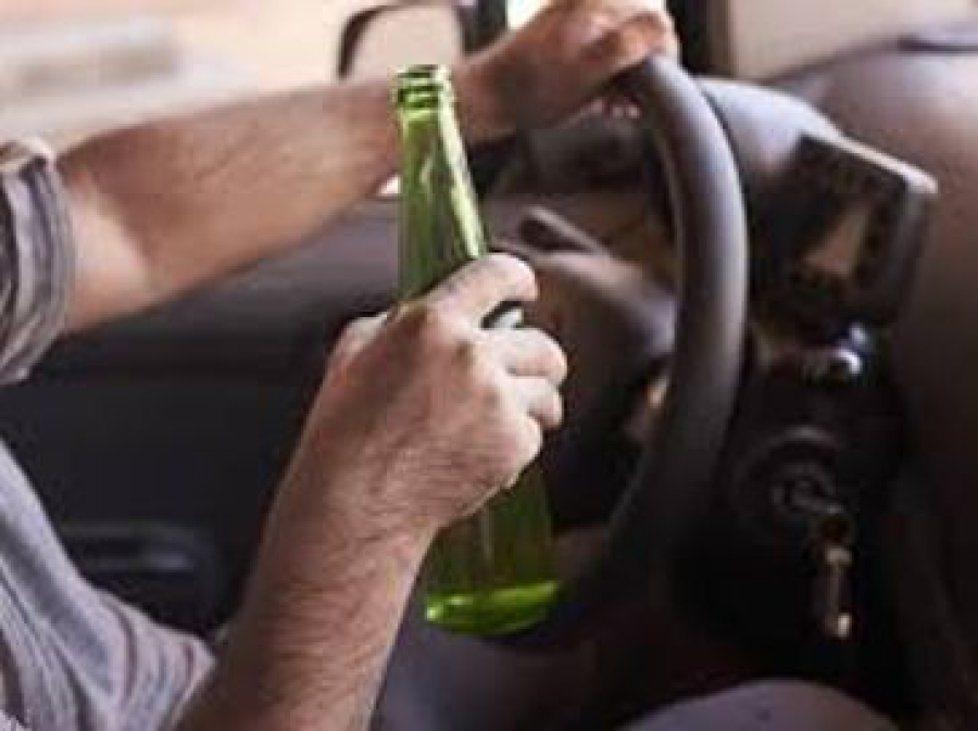 Motorista embriagado é preso após colisão com van no Tabuleiro do Martins, em Maceió