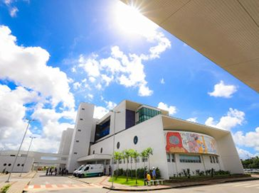 Mulher é presa em Maceió por se passar por enfermeira em hospitais