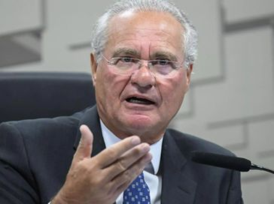 Renan Calheiros nega traição e reafirma apoio à indicação de Jorge Messias ao STF